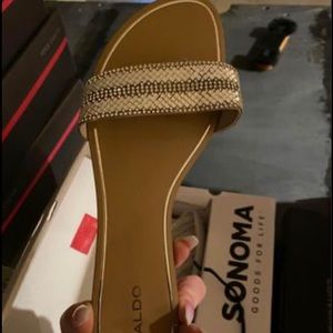 Also sandals, size 10